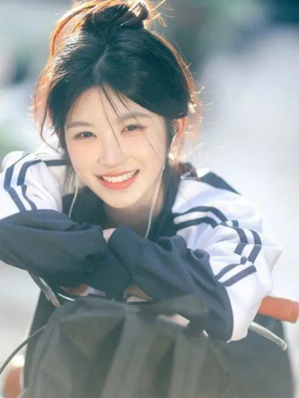 Ảnh bìa truyện Một Cú Đâm Cây Rinh Ngay Nam Thần - ngôn tình hài hước hiện đại HE tại Mọt Truyện Chill