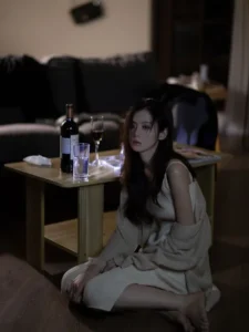 Mọt Truyện Chill giới thiệu Người Bạn Trai Đáng Sợ – truyện kinh dị trinh thám, ngôn tình hiện đại, bí mật bạn trai hoàn hảo dần hé lộ đầy ám ảnh.