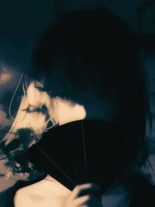 ảnh bìa Khuôn Mặt Của Ngươi Hãy Giao Cho Ta Đi truyện kinh dị linh dị học đường